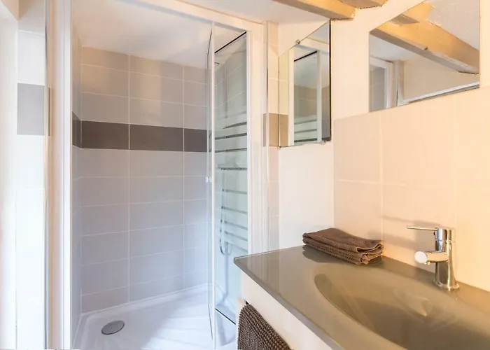 Decouvrir * Λούρδη